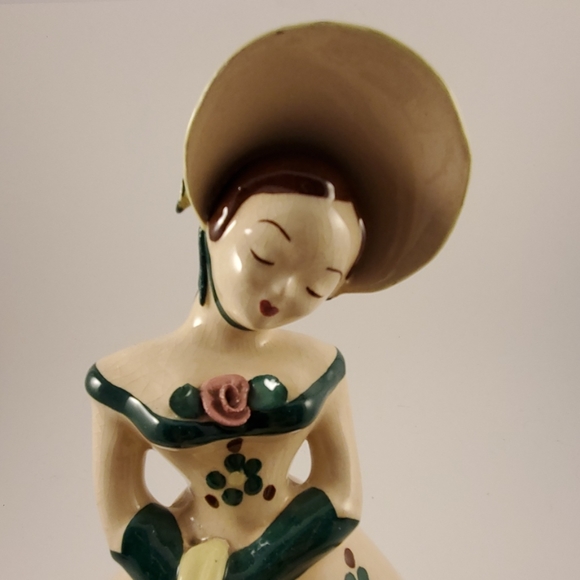 Vintage lady planter hat sunbonnet - Picture 2 of 8